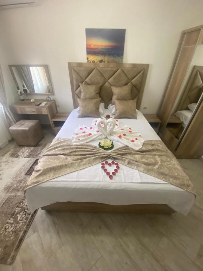 Apartments Gusar Улцинь Экстерьер фото