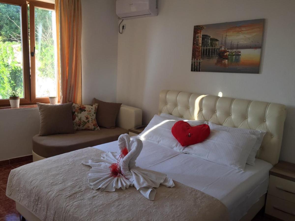 Apartments Gusar Улцинь Экстерьер фото